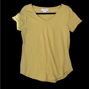 Workshop Republic Clothing Yellow V neck T shirt w Rounded Hem Size S